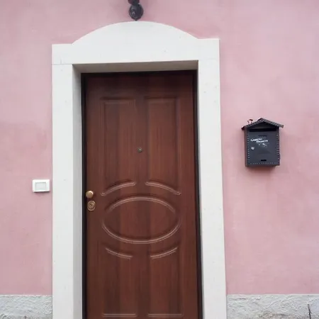 Il Paese Dipinto Nyaraló *