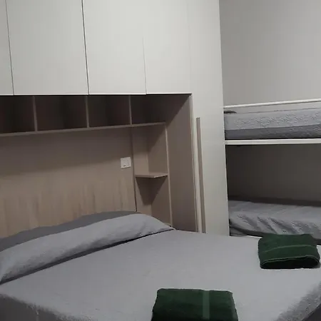 Il Paese Dipinto Nyaraló *